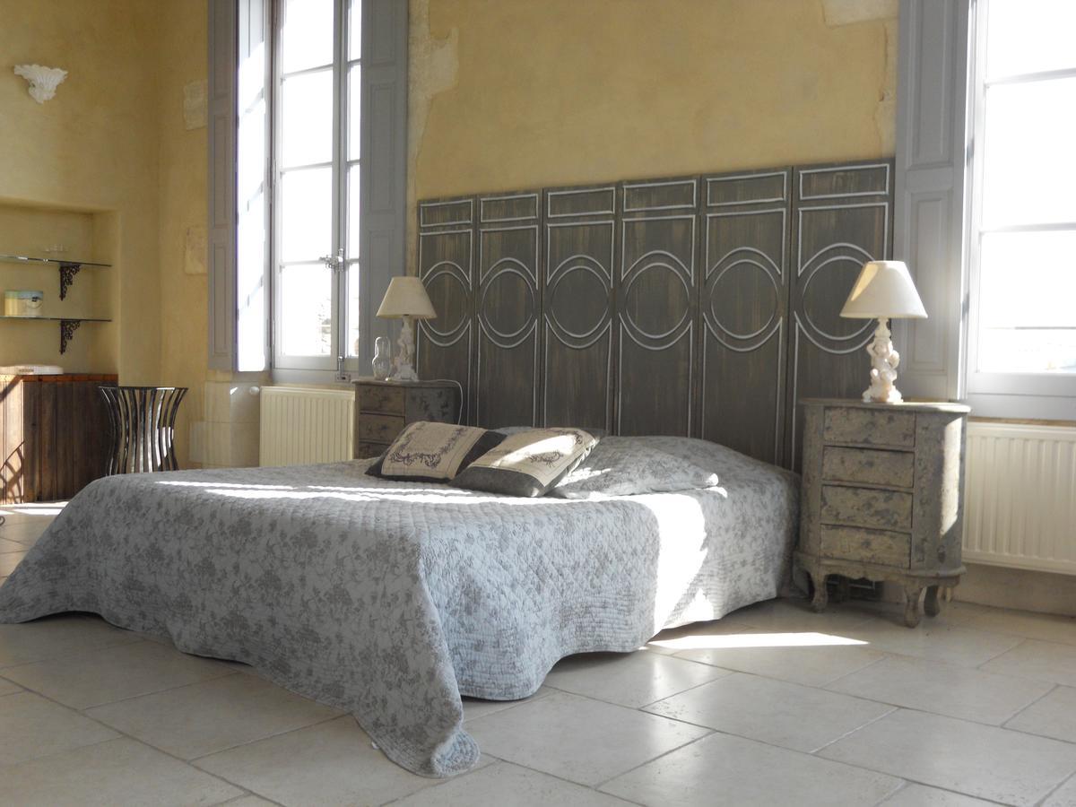 Le Posterlon Bed & Breakfast Caumont-sur-Durance Eksteriør bilde