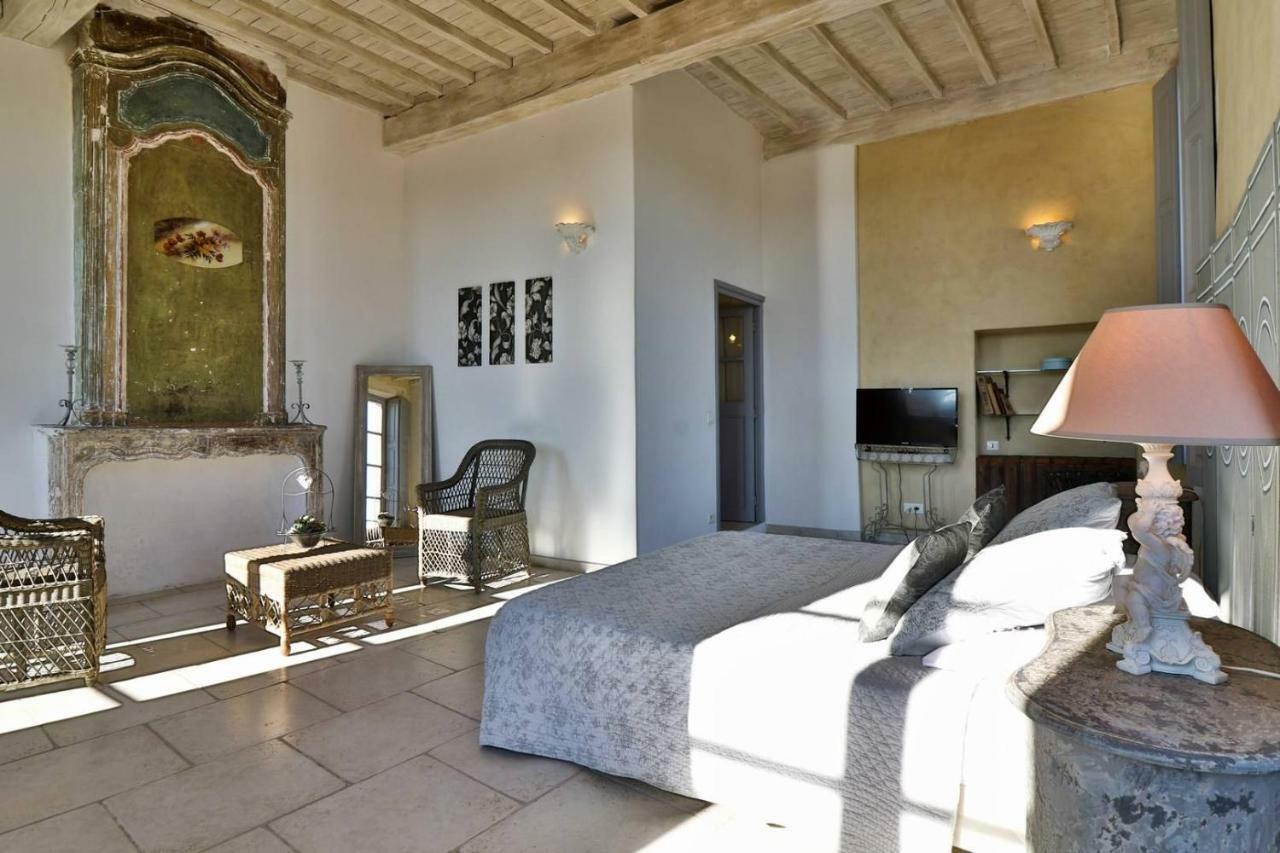 Le Posterlon Bed & Breakfast Caumont-sur-Durance Eksteriør bilde