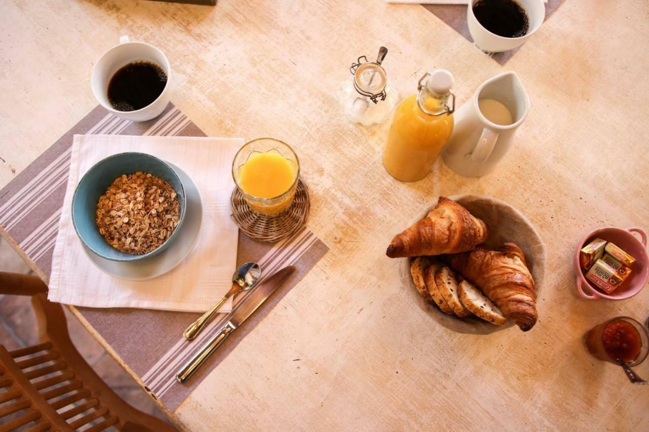 Le Posterlon Bed & Breakfast Caumont-sur-Durance Eksteriør bilde